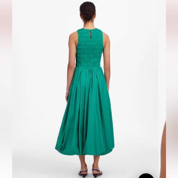 Madewell The Melody Bubble-Hem Smocked Midi Dress in Poplin - Picture 4 of 7